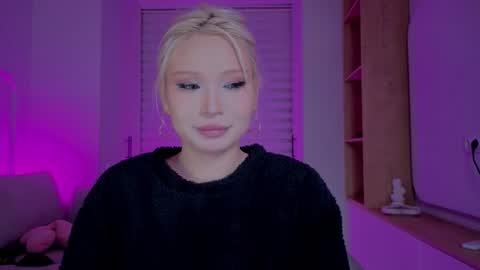 rileymee online show from November 4, 12:43 am