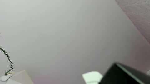 My name is Riley Like my broadcast pls 3 online show from May 27, 4:09 am
