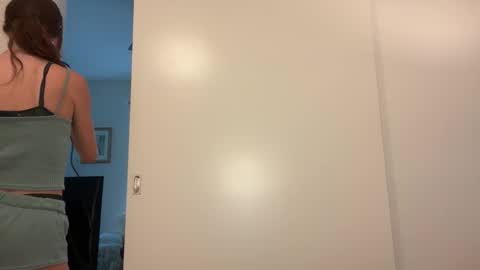 Snapshot of rileysmitheree chatting on March 17, 11:08 pm Riley online show from March 17, 11:08 pm