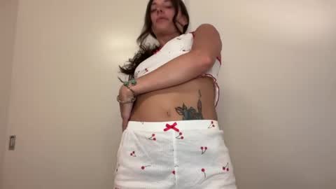 Snapshot of rileysmitheree chatting on March 24, 12:04 am Riley online show from March 24, 12:04 am