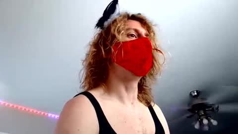 TheRealCatNoir online show from June 4, 7:09 pm