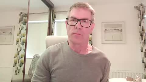 Rob online show from October 1, 8:42 am