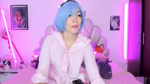    online show from October 7, 10:40 pm