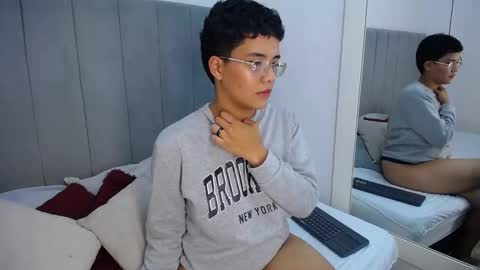 rio_valencia online show from September 16, 4:02 am