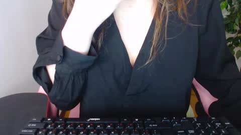 Ripe cherries online show from September 20, 8:10 pm