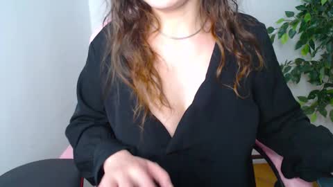 Ripe cherries online show from September 23, 8:12 pm