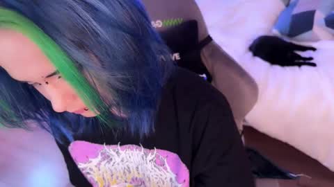   DianaBrite            fansl y online show from October 22, 1:55 pm