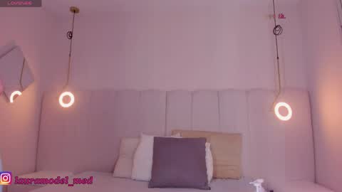 Snapshot of riri_candy chatting on March 30, 4:02 am Riri Candy online show from March 30, 4:02 am