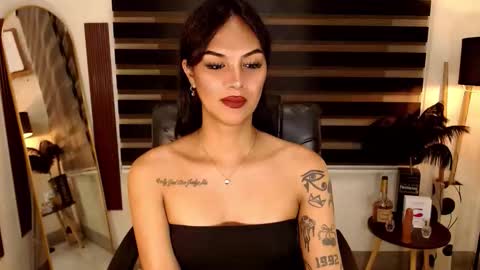 Snapshot of ririmoorets chatting on November 22, 7:51 am riri online show from November 22, 7:51 am