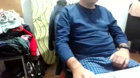 risen77 online show from November 26, 10:33 pm