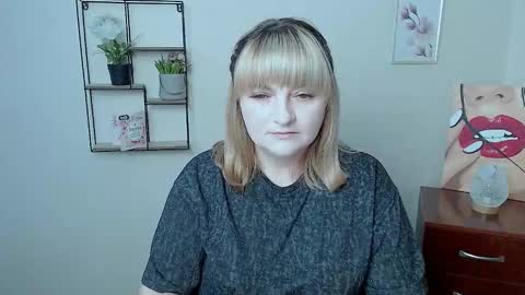 rita_sunshine online show from September 23, 9:56 am