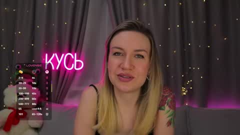 Snapshot of ritakycb chatting on February 19, 11:01 pm Rita online show from February 19, 11:01 pm