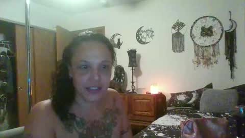 ritcheyteania1980 online show from February 10, 3:32 am