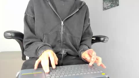 Ritchie Alameda online show from October 18, 11:00 am