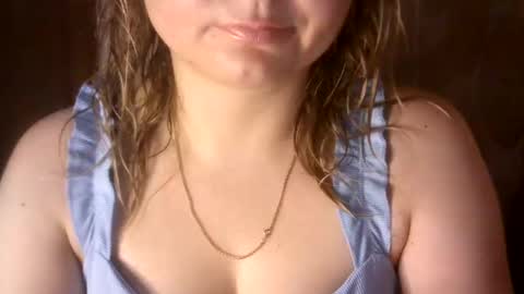 Snapshot of riveramaureen chatting on December 30, 12:00 am RiveraMaureen online show from December 30, 12:00 am