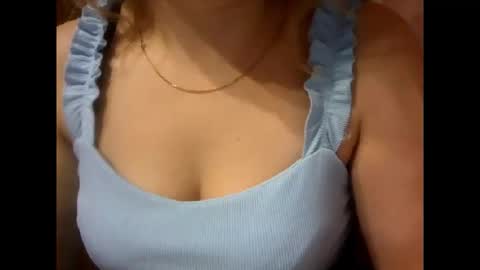 Snapshot of riveramaureen chatting on November 24, 9:14 pm RiveraMaureen online show from November 24, 9:14 pm