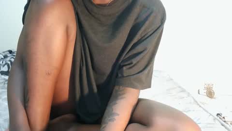 Snapshot of rlessing2 chatting on November 10, 6:40 pm rlessing2 online show from November 10, 6:40 pm