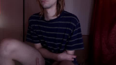 Snapshot of rly_jax chatting on January 16, 7:17 am Mikey online show from January 16, 7:17 am