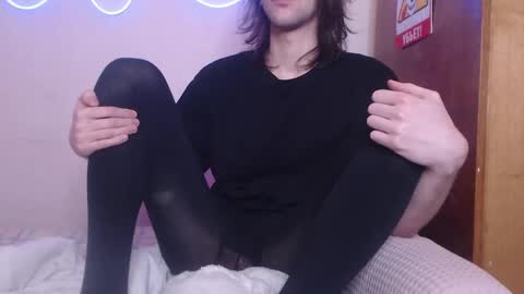 Snapshot of rly_jax chatting on March 4, 10:35 am Mikey online show from March 4, 10:35 am