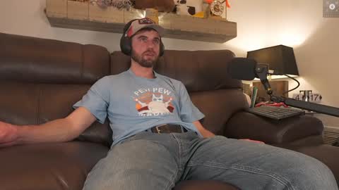 Ryan aka KeylimeRy online show from December 14, 10:18 pm