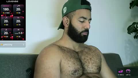 SebasRoa online show from November 5, 6:30 pm