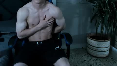 Roan Birkin online show from March 5, 9:33 pm