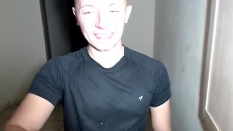 Snapshot of roastingcorn chatting on February 2, 1:48 am RoastingCorn online show from February 2, 1:48 am