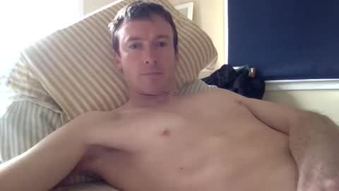 rob00435295 online show from April 17, 10:18 am