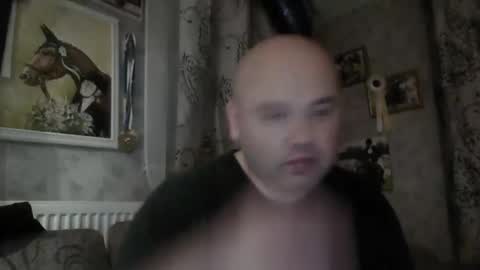 rob18997 online show from November 2, 4:09 pm