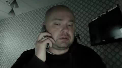 rob18997 online show from December 15, 9:24 am