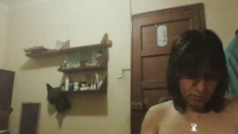 Snapshot of robbie_1978 chatting on July 29, 2:21 am robbie_1978 online show from July 29, 2:21 am