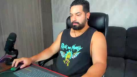 Snapshot of robby_k chatting on January 9, 11:13 pm Robby online show from January 9, 11:13 pm