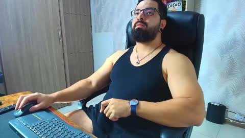 Snapshot of robby_k chatting on November 27, 12:24 am Robby online show from November 27, 12:24 am