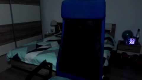 robbyshawz online show from December 5, 8:33 am