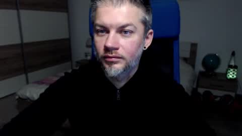 robbyshawz online show from December 11, 8:26 am