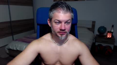 robbyshawz online show from December 18, 6:53 am