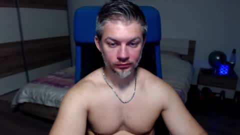 robbyshawz online show from February 1, 9:11 am