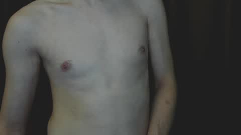 Snapshot of robert10211 chatting on December 25, 9:22 pm robert10211 online show from December 25, 9:22 pm