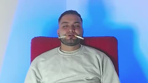 Snapshot of robert_leroy chatting on March 15, 11:33 pm Stiven - online show from March 15, 11:33 pm