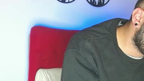 Snapshot of robert_leroy chatting on March 26, 5:13 am Stiven - online show from March 26, 5:13 am