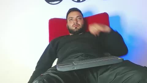 Snapshot of robert_leroy chatting on March 26, 9:09 pm Stiven - online show from March 26, 9:09 pm
