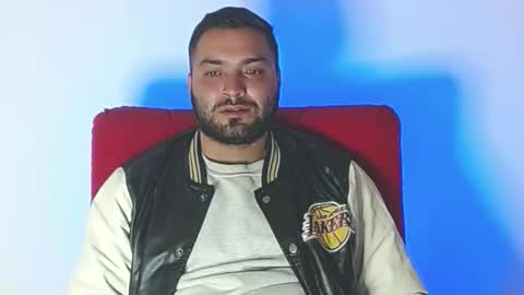 Snapshot of robert_leroy chatting on March 31, 10:43 pm Stiven - online show from March 31, 10:43 pm