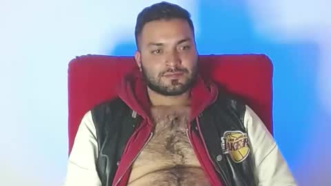 Snapshot of robert_leroy chatting on April 24, 10:12 pm Stiven - online show from April 24, 10:12 pm