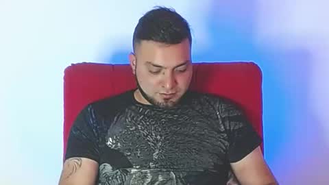Snapshot of robert_leroy chatting on May 10, 4:34 pm Stiven - online show from May 10, 4:34 pm