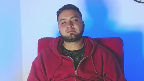 Snapshot of robert_leroy chatting on May 13, 4:43 am Stiven - online show from May 13, 4:43 am