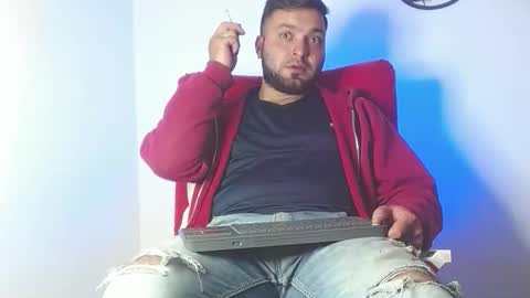 Snapshot of robert_leroy chatting on May 19, 4:19 am Stiven - online show from May 19, 4:19 am