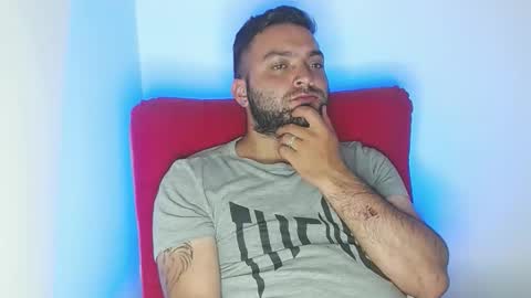 Snapshot of robert_leroy chatting on May 22, 6:42 am Stiven - online show from May 22, 6:42 am