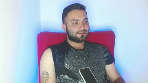 Snapshot of robert_leroy chatting on May 25, 6:14 pm Stiven - online show from May 25, 6:14 pm