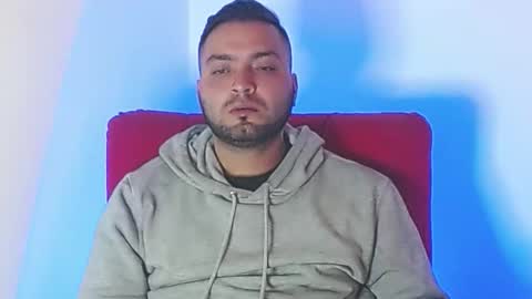 Snapshot of robert_leroy chatting on June 4, 2:12 pm Stiven - online show from June 4, 2:12 pm