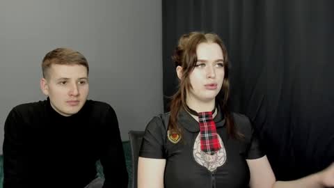 Lisa and Robert  i am online all days 900 am GMT3   online show from January 7, 4:27 pm